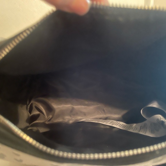 Disney medium size purse - Picture 6 of 9